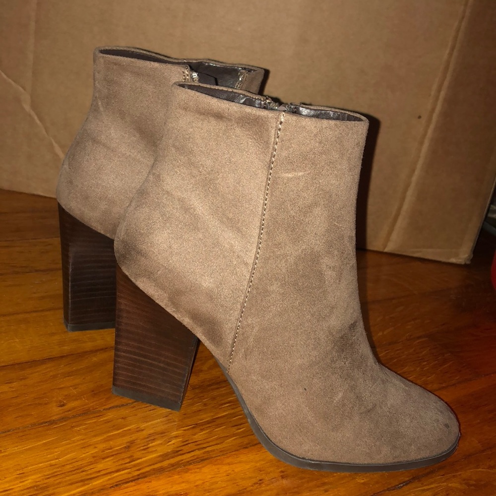 Taupe booties with heal